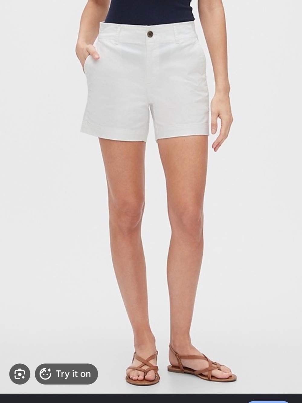 GAP 5” HIGH RISE KHAKI SHORTS